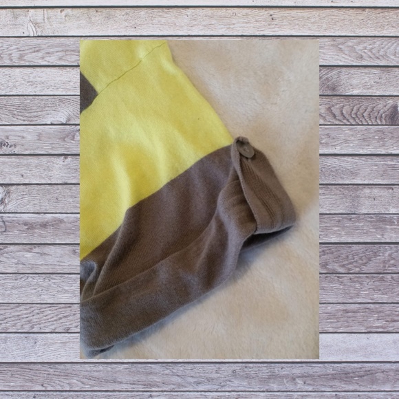 Oversized Ann Taylor Crop Style Top w/ Tab Sleeves - Picture 2 of 8